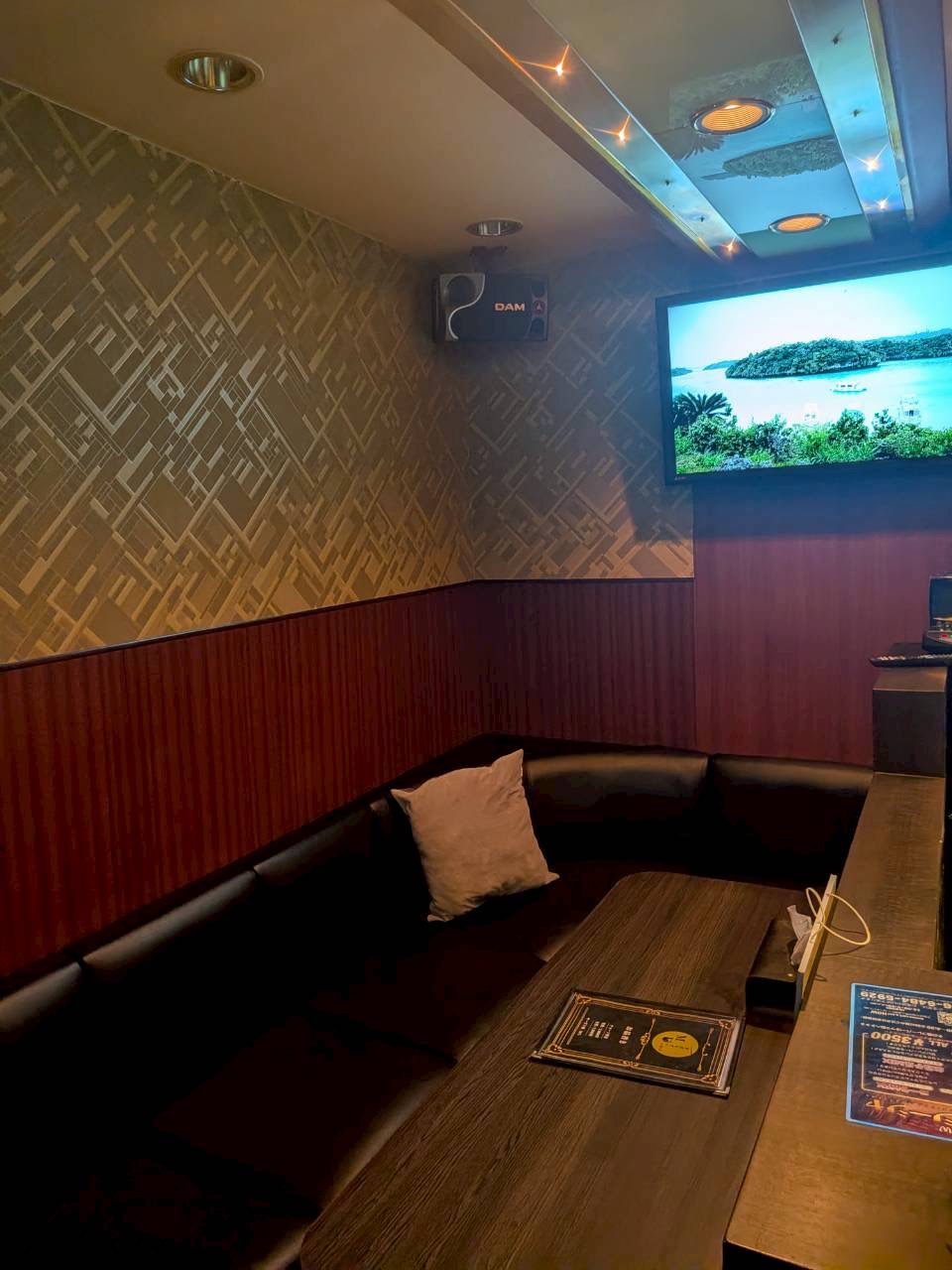 おばんざいBar MU 店内